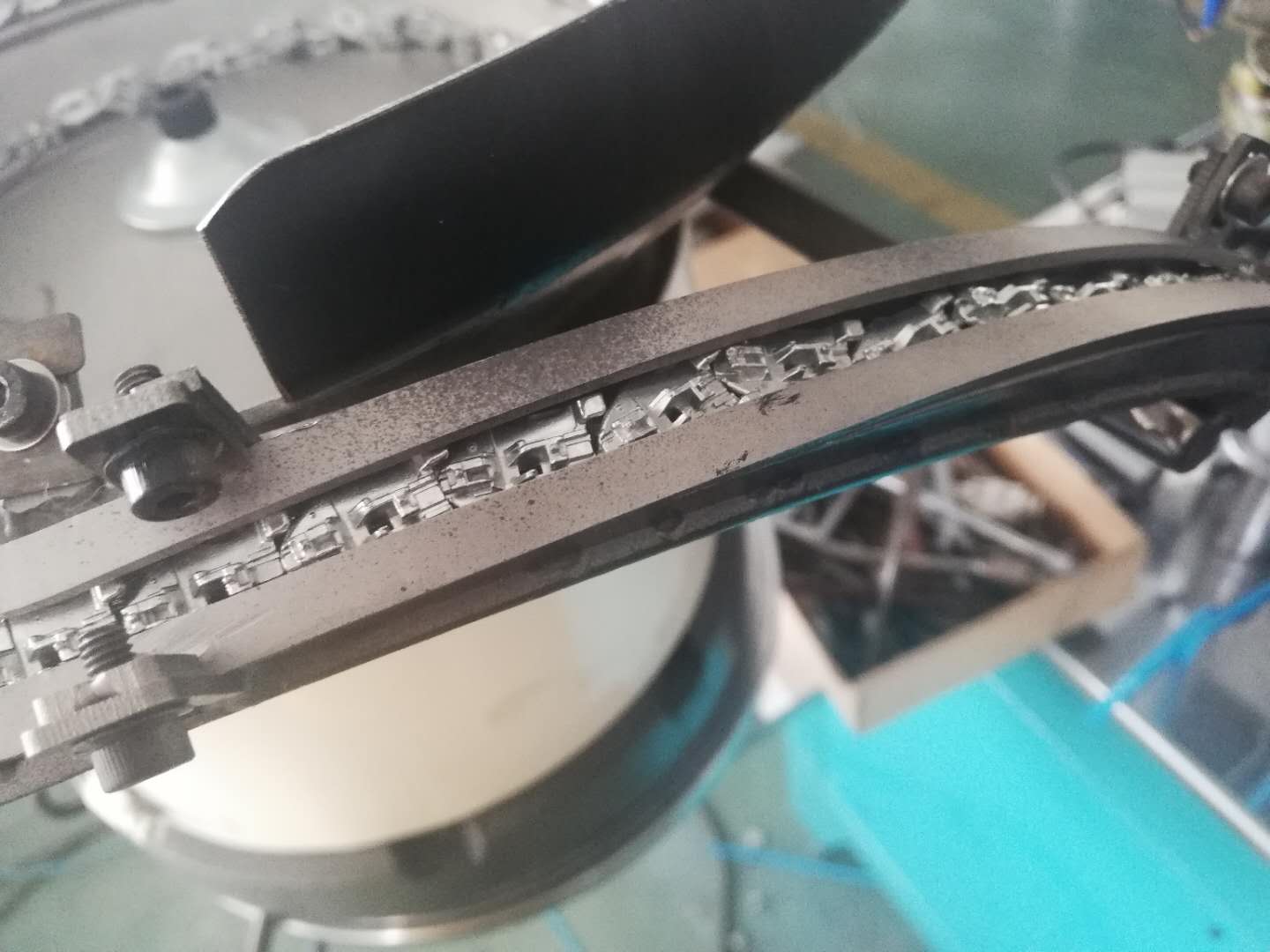 KYY High Quality And High Efficiency Zipper Slider Assembly Machine